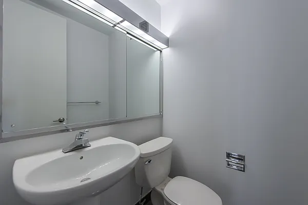 Rented by Solow Realty | media 7