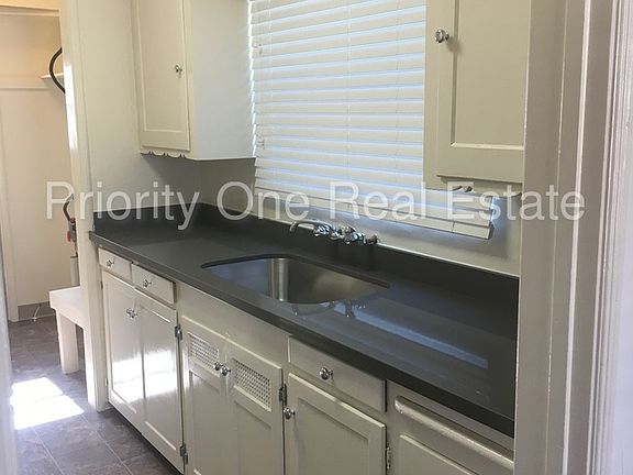 2nd image of 4225 Hamilton St