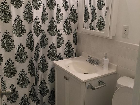 4th image of 1654 Felicita Ct