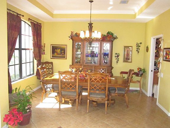 Formal Dining 