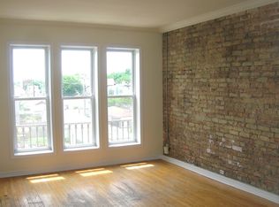 3034 W Wellington Ave, Chicago, IL 60618