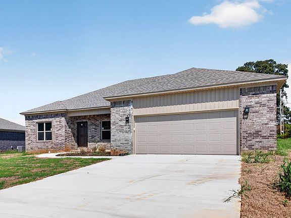 2nd image of 2020 Skylark Dr