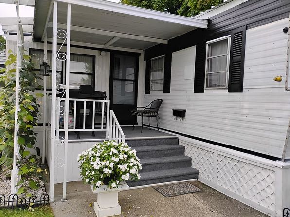 2099 Mary Ann Dr #103