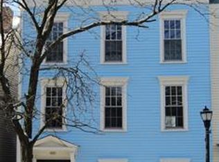 127 Warren St, Hudson, NY 12534