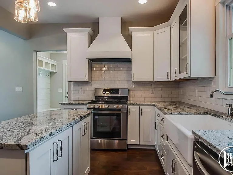 221 Sherman Ave — Photo 3
