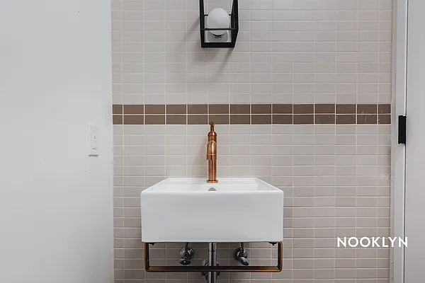 Rented by Nooklyn NYC LLC | media 25