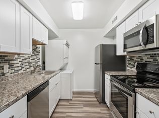 18421 Lotus Ct #1, Triangle, VA 22172