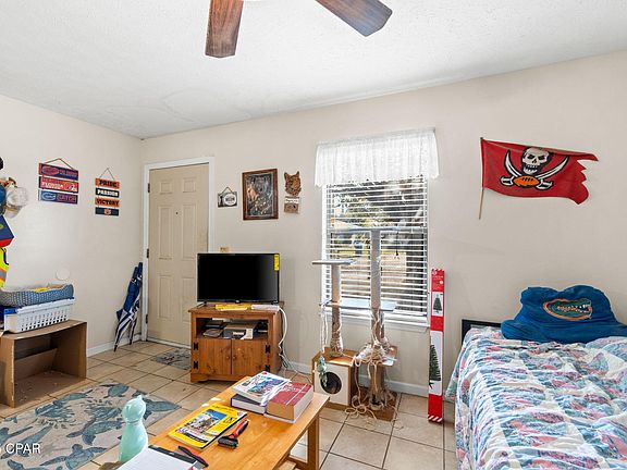 3rd image of 3704 Burnham Way