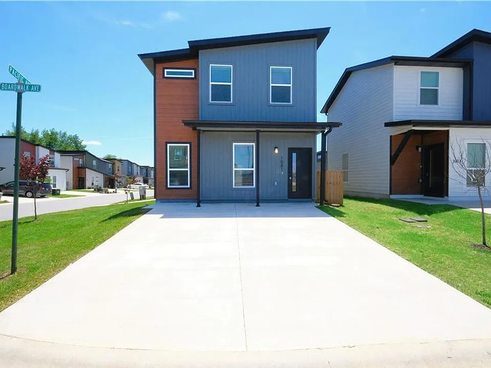1081 Boardwalk Ave