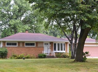 18100 W Michaels Rd, New Berlin, WI 53146