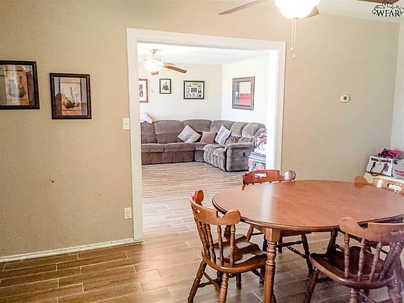 3rd image of 2123 Avenue I