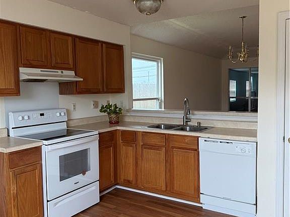 5th image of 4155 Lac Saint Pierre Dr