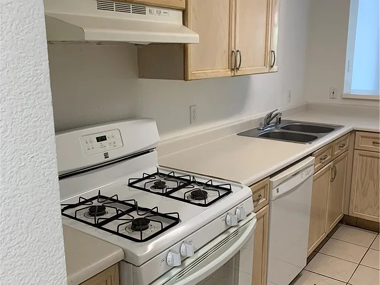 7617 Allerton Ave — Photo 12