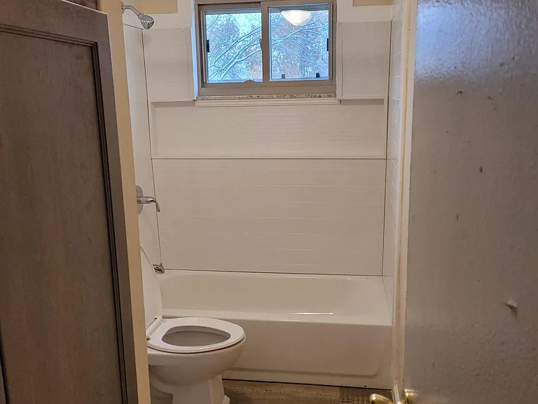 2564 Bethesda Ave — Photo 8