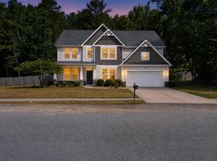 345 Birch Ave, Spring Lake, NC 28390