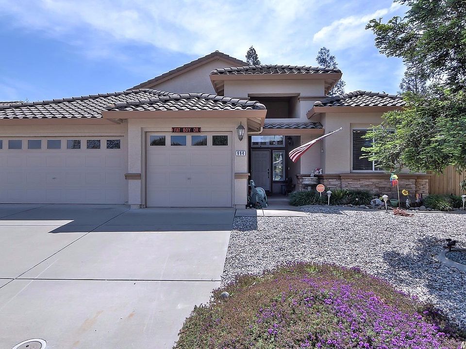 1st image of 994 Elk Hills Dr