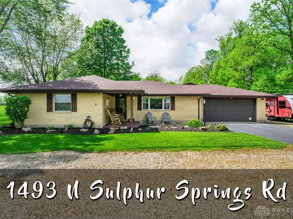 1493 N Sulphur Springs Rd, West Alexandria, OH 45381