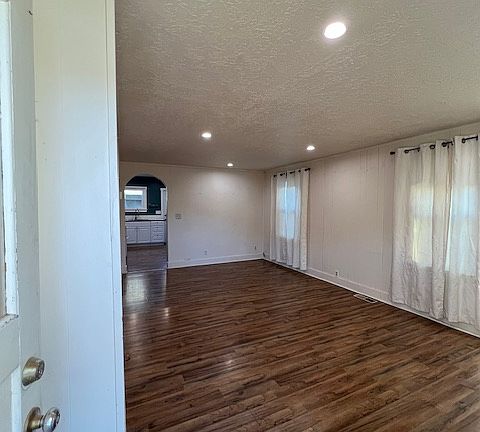 2nd image of 1018 Dakota St Unit A