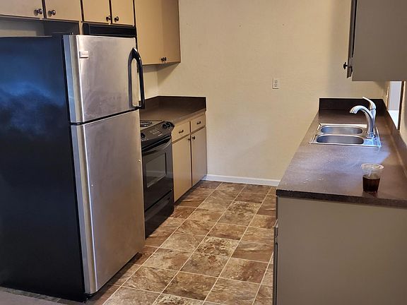 3rd image of 921 NW 52nd St #H