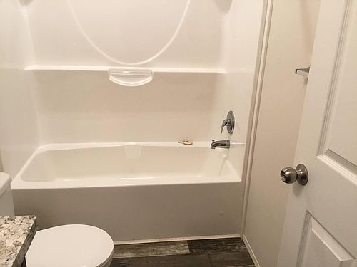 5th image of 193 Park Ln