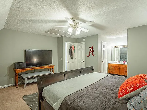 7530 Eric Dr — Photo 6