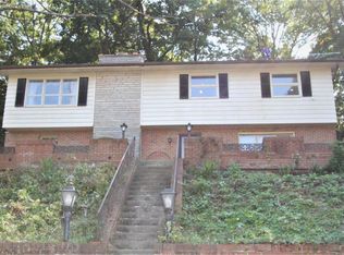 44 E Lakewood Dr, Fenton, MO 63026