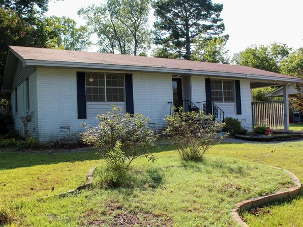 712 N Spruce St, Searcy, AR 72143