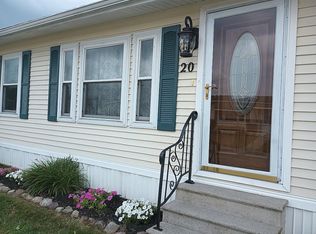 20 Cypress Rd, Buffalo, NY 14227