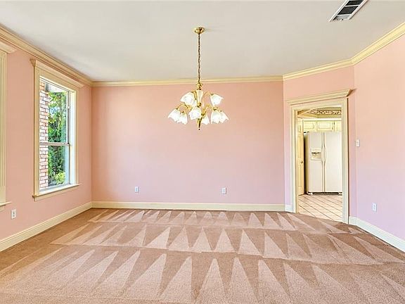 3rd image of 4 Rienzi Dr
