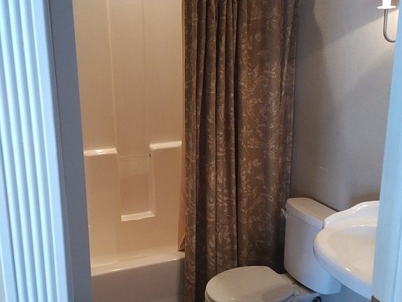 5th image of 4805 N Asbury Ave