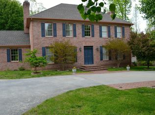 2017 Golf Course Rd, Halifax, VA 24558