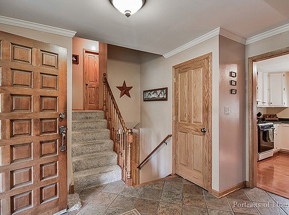 5th image of 373 Berwick Dr