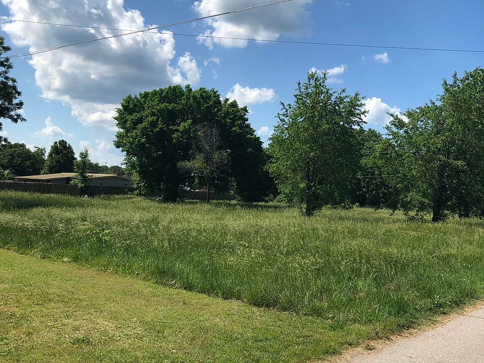 1st image of LOT 1 N 1st St
