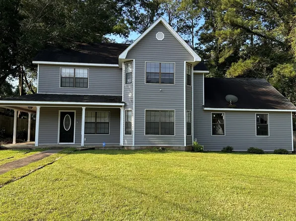 506 E Silver Oak Dr, Enterprise, AL 36330