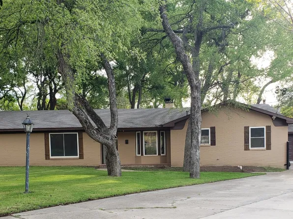 5700 Rockhill Rd, Fort Worth, TX 76112