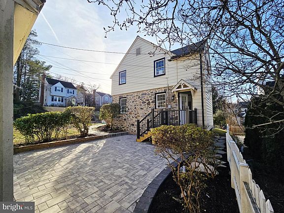 4th image of 608 Marwood Rd