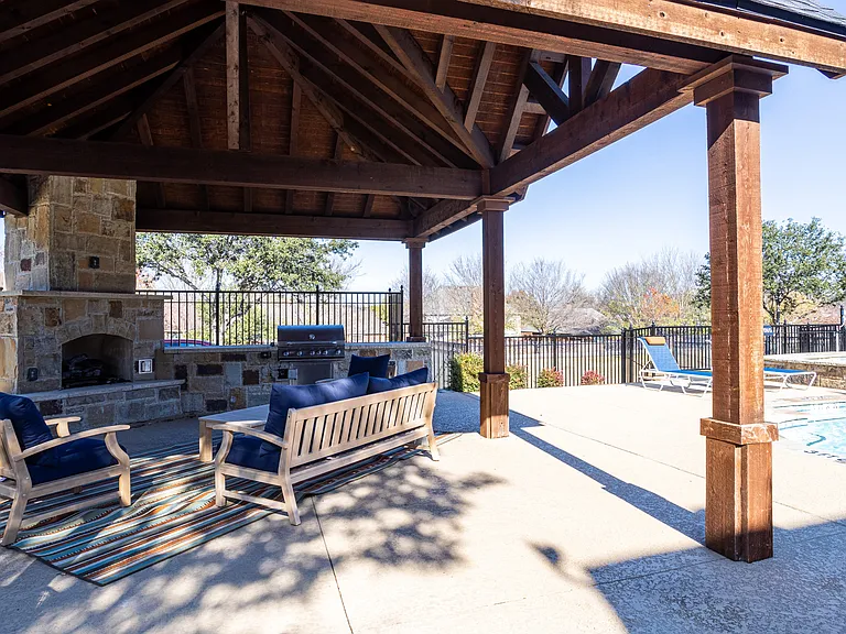 Varia at Highland Village — Photo 22