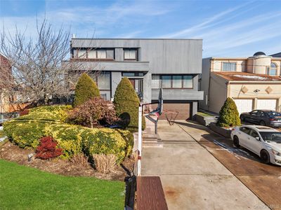 2829 Frankel Boulevard, Merrick, NY, 11566