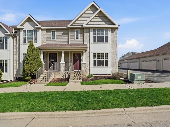 348 Park St, Sun Prairie, WI 53590