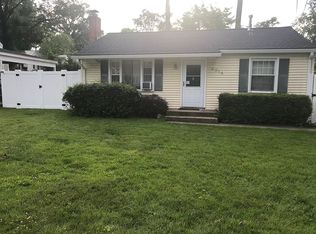 4018 Woodland Dr, Fairfax, VA