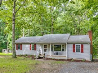10204 Edgecliff Ln, Chesterfield, VA 23832