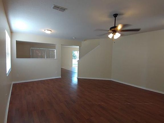 4th image of 7101 Bridgeview Dr