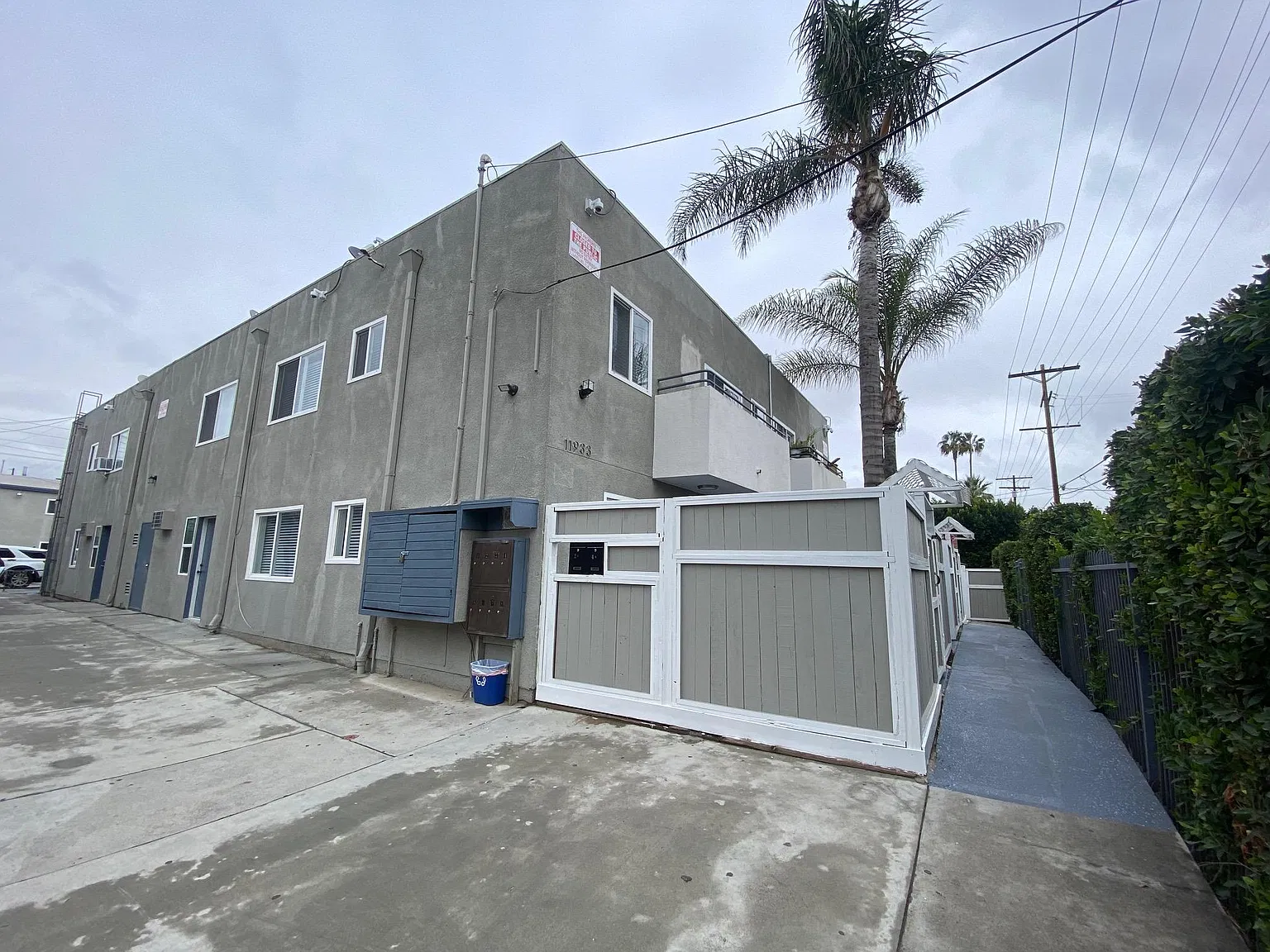 1 bed, 963 sqft, $1,795 — Photo 1