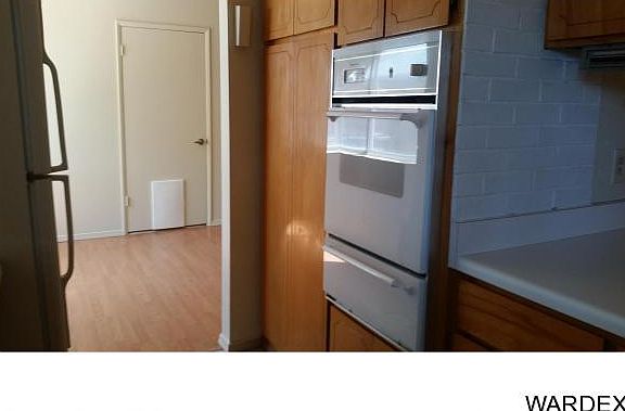 5th image of 2430 Miami Ave