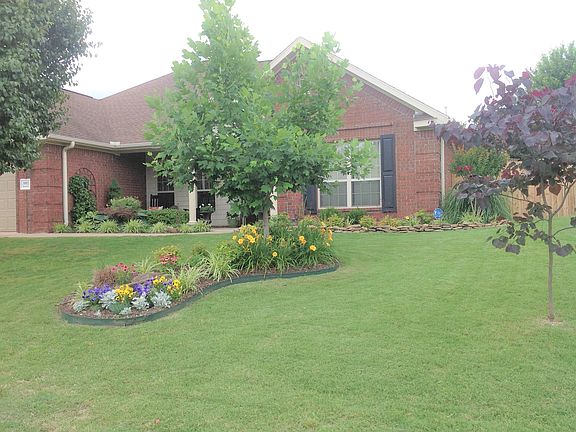 3rd image of 3802 SW Kestrel Dr