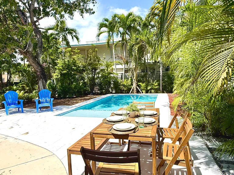 1345 SW 14th Ave — Photo 6