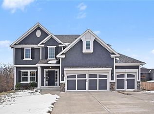 1200 Silverleaf Ct, Liberty, MO 64068
