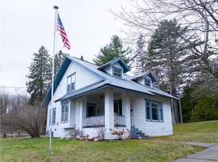 19 W Spofford Ave, Dolgeville, NY 13329