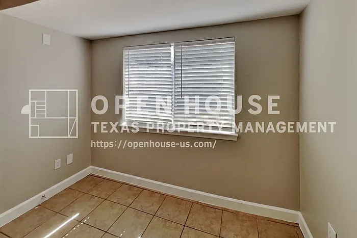 3817 Kippers Ct — Photo 7