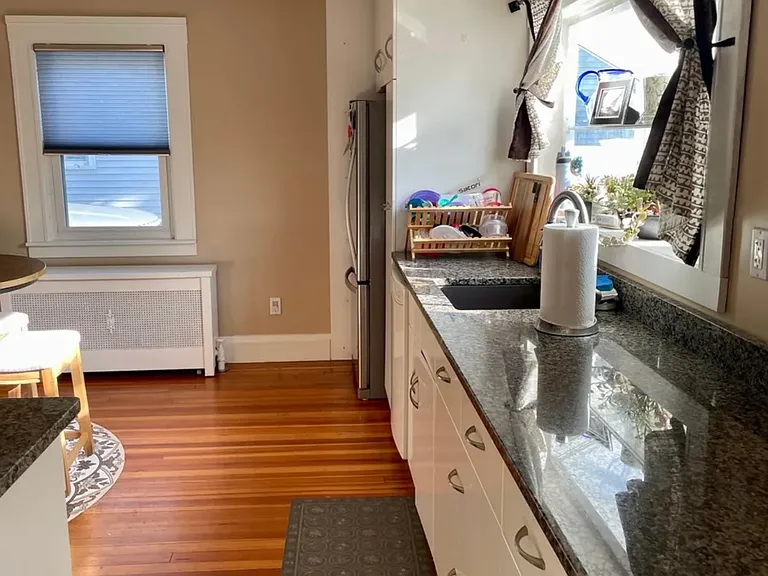 19 Jessamine St — Photo 6